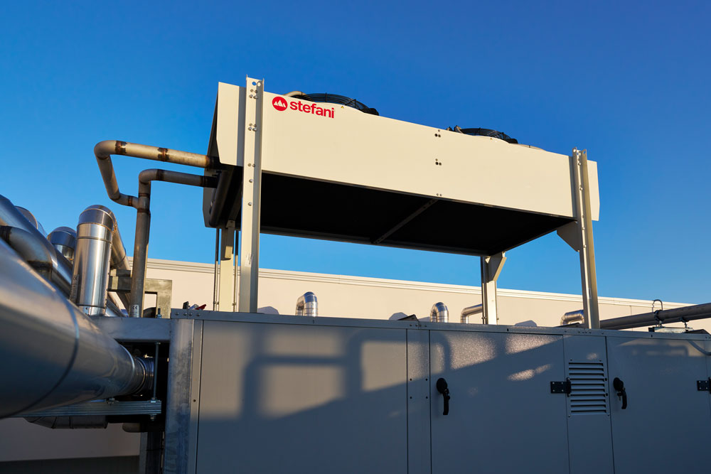 gas cooler scirocco esterno vista dal basso impianti refrigerazione industriali